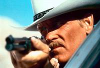 Кадр Все меры предосторожности