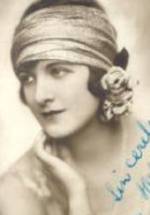 Лиллиан Холл-Дэвис фото