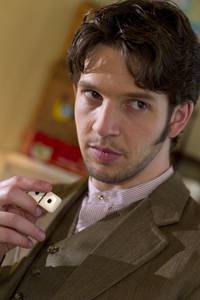 Кадр Быть человеком