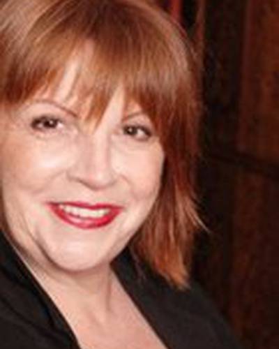 Элизабет Лесли фото