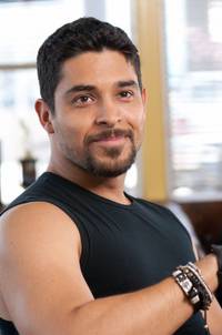 Кадр Ларри Краун