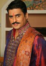 Аюб Кхан фото