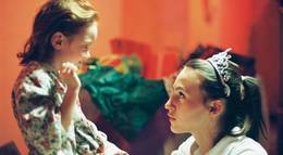 Кадр из фильма "Медузы" - 2