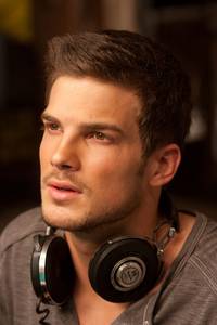 Кадр Шаг вперед 3-D