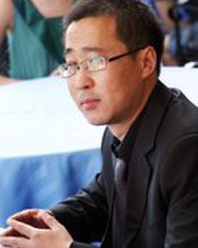 Хунвэй Ван фото