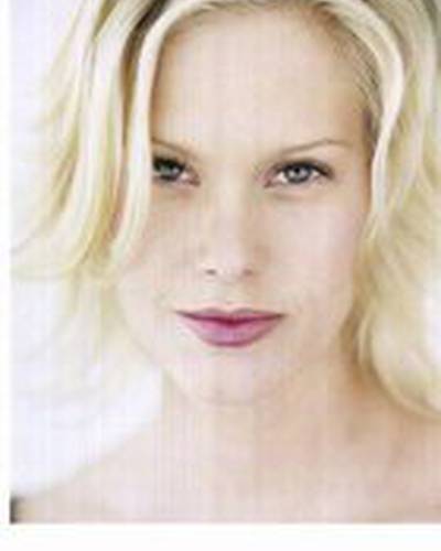 Кэт Уоллес фото