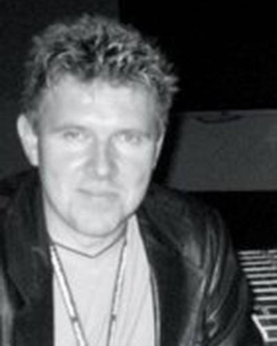 Ли Райли фото