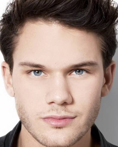 Джереми Ирвин фото