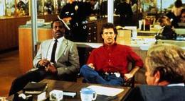 Кадр из фильма "Смертельное оружие 2" - 1