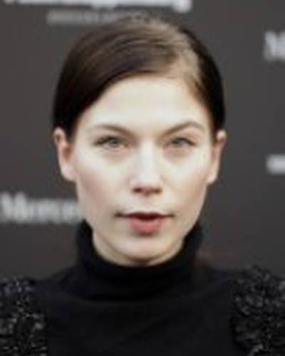 Нора фон Вальдштеттен фото