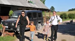 Кадр из фильма "Маленькие разбойники" - 2