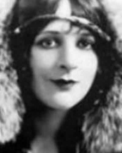 Нелл Шипман фото