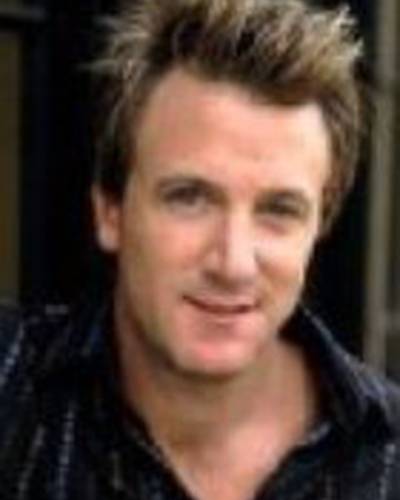 Дэнни Комден фото