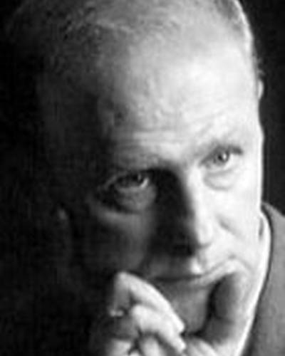 Виктор Петров фото