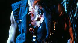 Кадр из фильма "Универсальный солдат" - 1