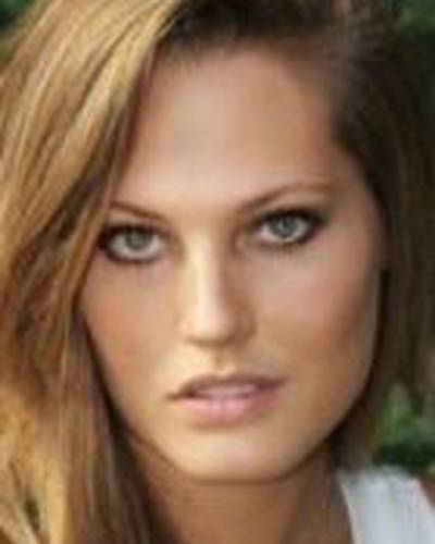 Александра Элиз Андервуд фото