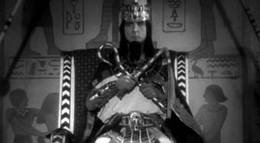 Кадр из фильма "Рука мумии" - 2