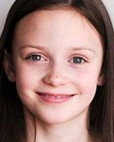 Ава Хьюз фото