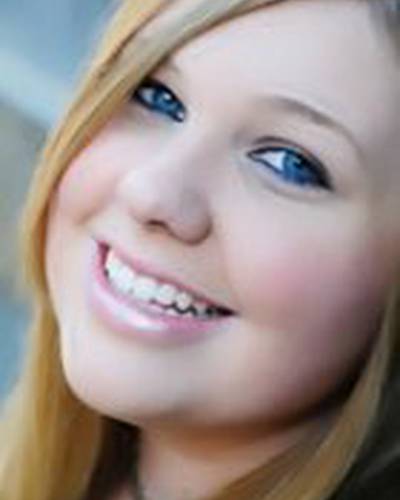 Кармен Мэзени фото