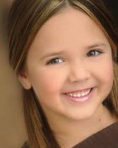 Элла Мари Шнэки фото