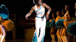 Кадр из фильма "Полупрофессионал" - 1