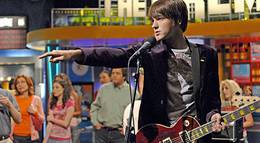 Кадр из фильма "Дрейк и Джош" - 1