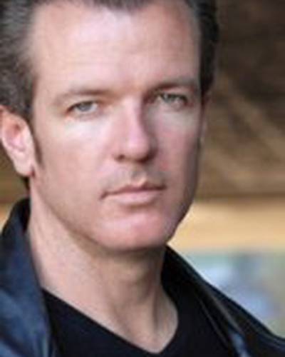 Джонатан Стрейт фото