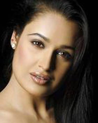 Увика Чаудхари фото