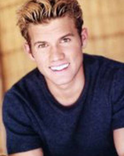 Райан Томас фото