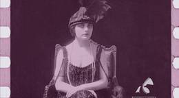 Кадр из фильма "Маня. История работницы табачной фабрики" - 1