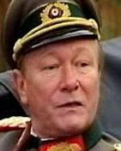 Hilary Minster фото