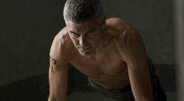 Кадр из фильма "Американец" - 2