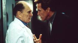 Кадр из фильма "Шестой день" - 1