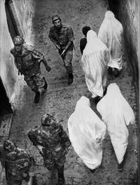 Кадр Битва за Алжир