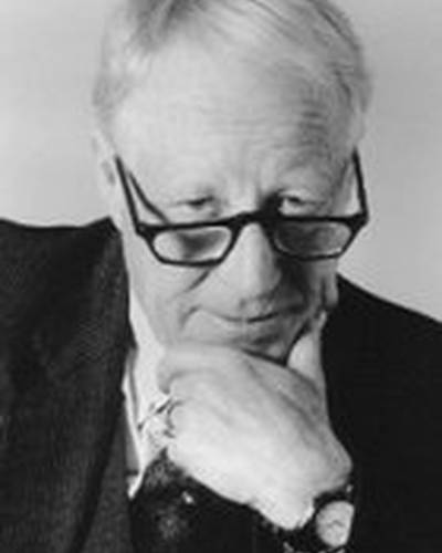 Лео Льюис фото