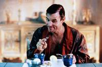 Кадр Розали идет за покупками