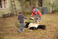 Кадр Подарок с характером