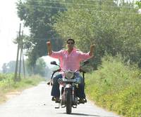 Кадр Намасте Лондон