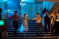 Кадр Женщина и мужчины