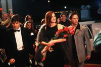 Кадр Безумный Сесил Б.