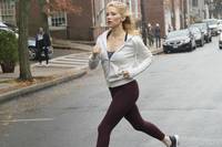 Кадр Девушка в поезде