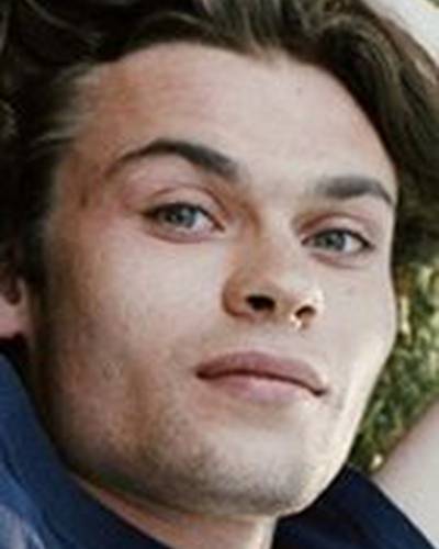 Робинсон Стевенен фото