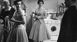 Кадр из фильма "Всегда есть завтра" - 1