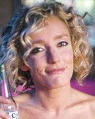 Жюльет Арно фото