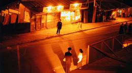 Кадр из фильма "Сломанные ветви" - 1