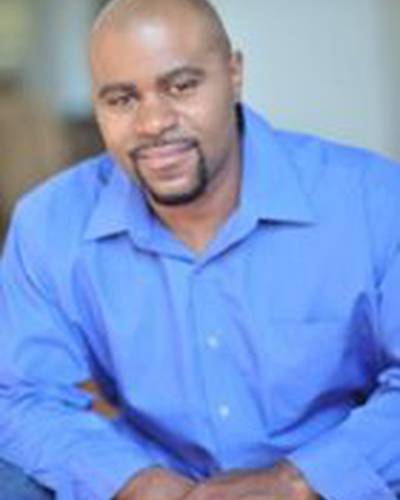 Джеймс Барби фото