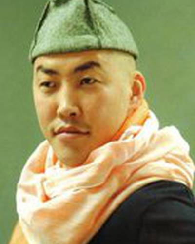 Амаду Мамадаков фото