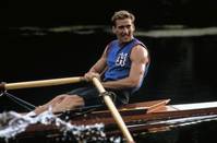 Кадр Человек в синем