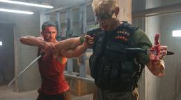 Кадр из фильма "Универсальный солдат 4" - 1