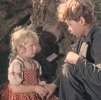 Кадр Девочка ищет отца